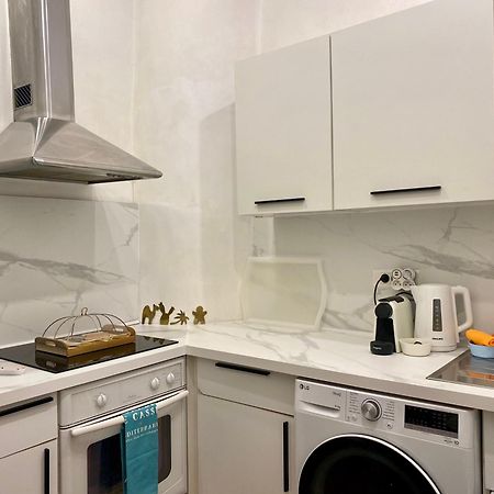 Click! Casa Lamartine Fabulous Ideal Location Walk To All!!! 카시스 외부 사진