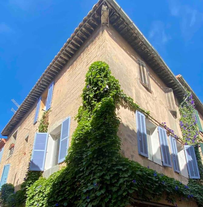 Click! Casa Lamartine Fabulous Ideal Location Walk To All!!! 카시스 외부 사진
